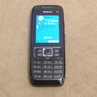 Nokia E51-1 Mobile Phone Unlocked Black with Charger