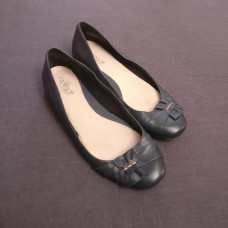 Diana Ferrari SuperSoft Ladies Flat Navy Blue Leather Shoes - Size 10C AU